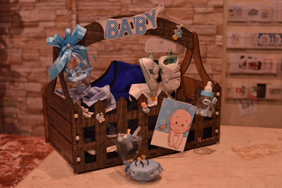 Baby arrival gifts- Birth announcement gifts - Its a boy - its a girl