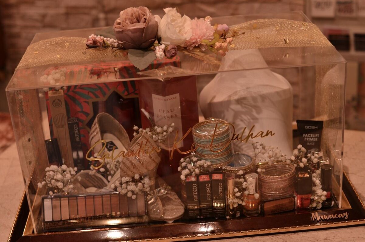 Trousseau Wrapping - Bridal Dress Wrapping - Groom Packing - Bari Packing Trousseau Wrapping - Bridal Dress Wrapping - Groom Packing - Bari Packing